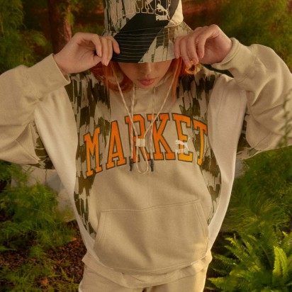 X MARKET RELAXED HOODIE PUTTY